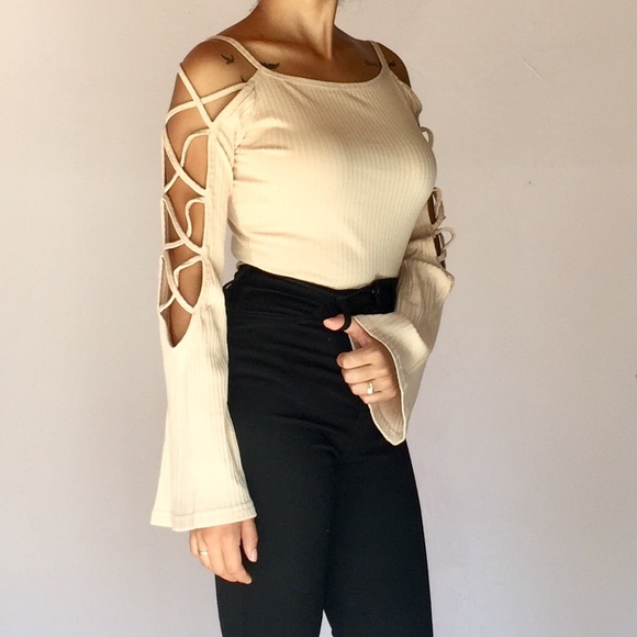 Long Sleeve caged bodysuit - Picture 2 of 7